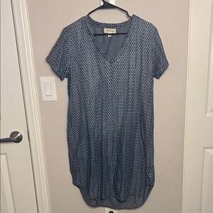 Cloth & Stone Navy Geometric V-Neck Dress